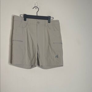 Eddie Bauer Women's Cargo Shorts in Gray